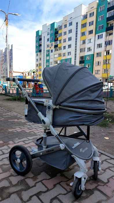 Коляска Teknum в отличном состоянии