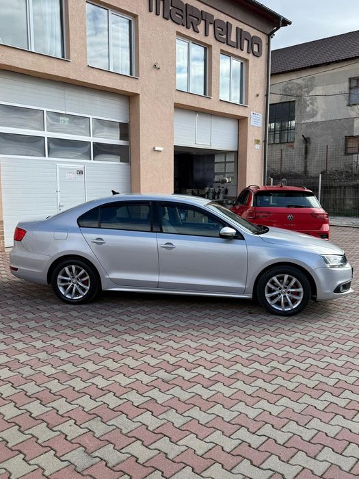 VOLKSWAGEN Jetta 2013 — imagine 5