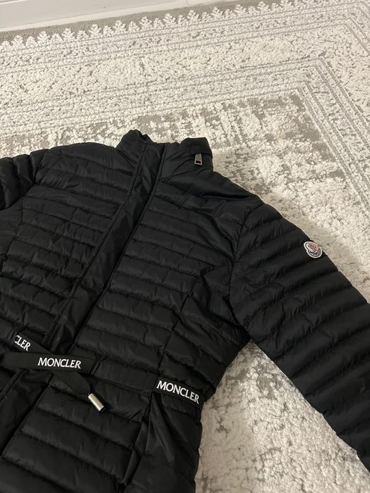 Geaca dama cu șiret în talie