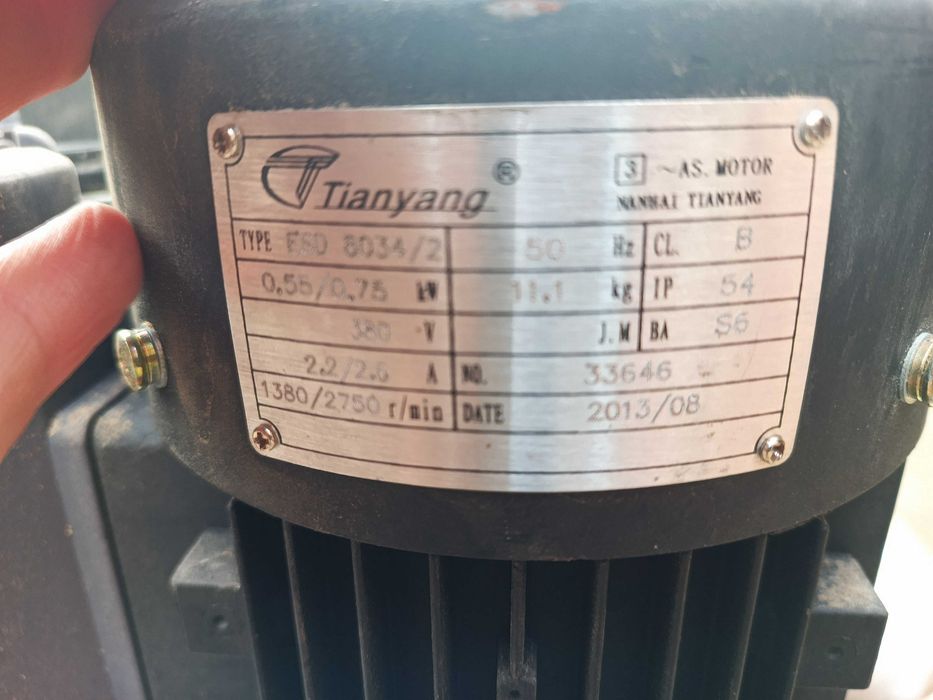 Avans mecanic pt tamplarie freza sau abrich