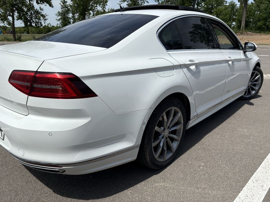 Vind sau schimb VW Passat R line 2019 2,0 180 cp Salonta • OLX.ro