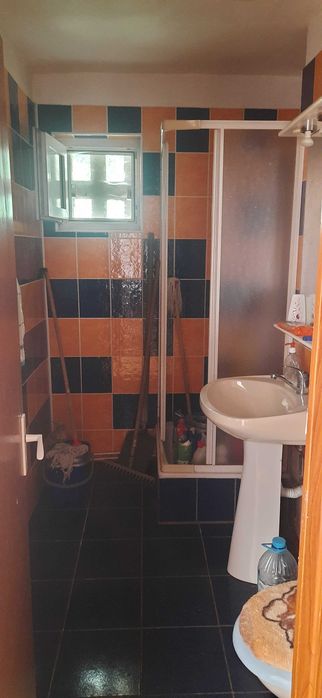 De inchiriat apartament cu doua camere, spatiu pentru birou