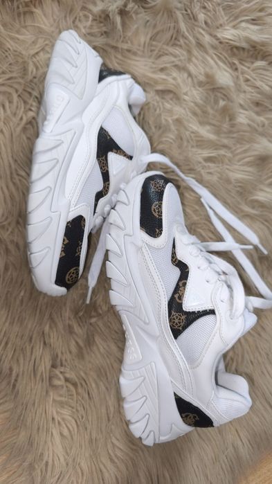 Sneakers Guess NOWAH 37