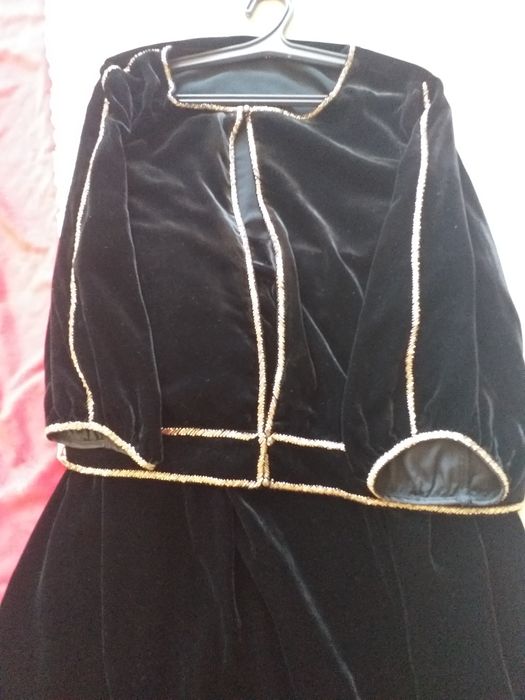 Костюм панбархат черного цвета