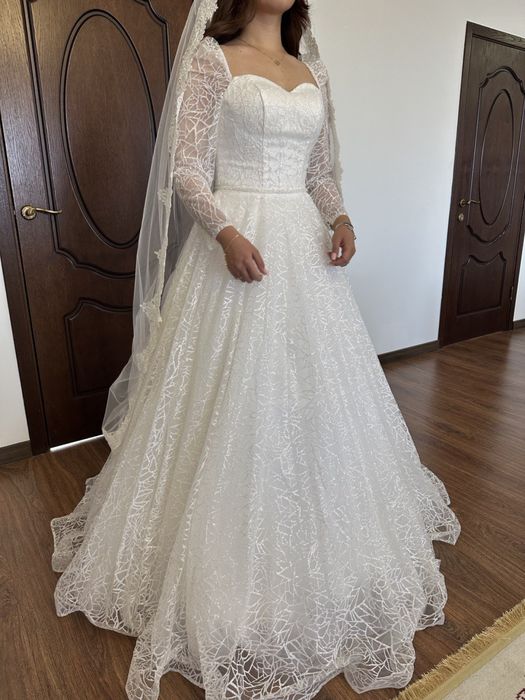 Продам новое свадебное платье