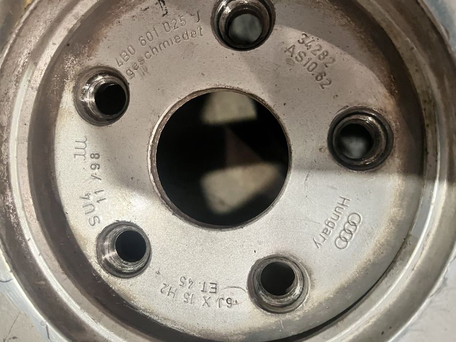 Продам диски с резиной R15