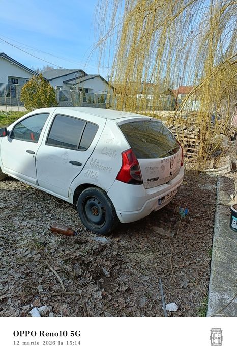 Vând Dacia Sandero