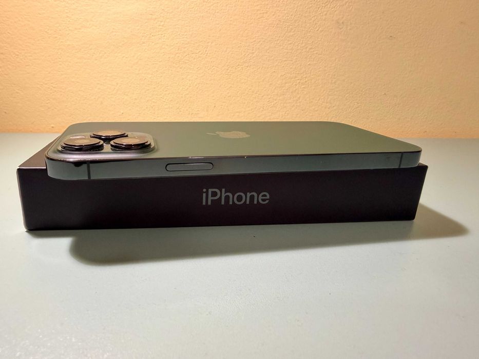 Продавам iPhone 13 Pro Max 128GB