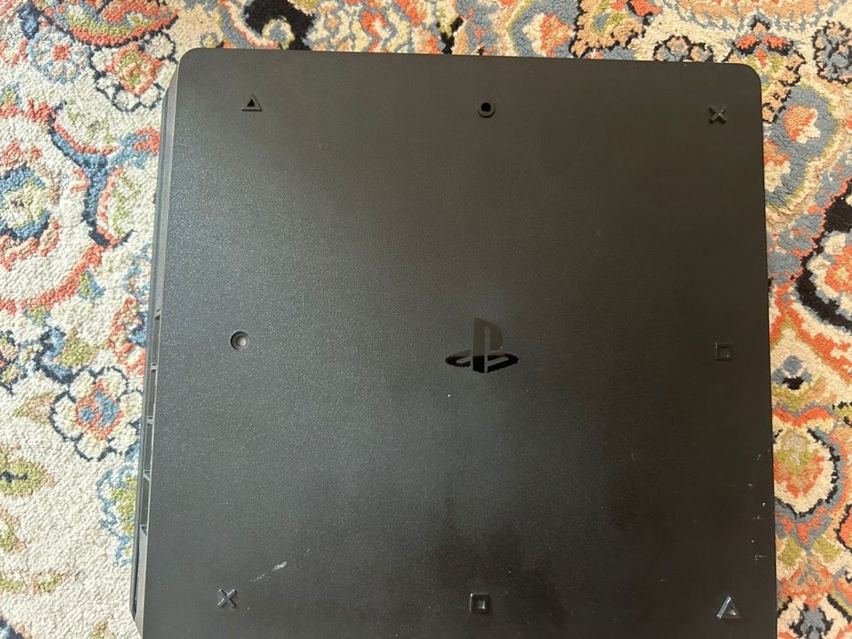 Продам рs 4  с виар очками