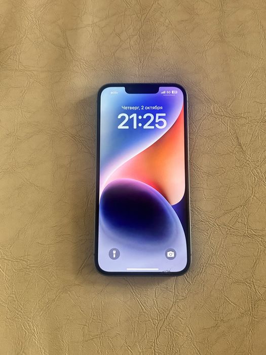 Айфон 14 в хорошем состоянии