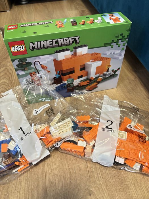 Lego Minecraft Fox's Lodge 21178