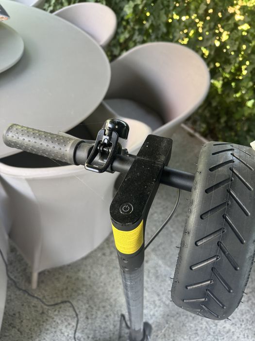 Xiaomi Mi Electric Scooter Pro 2 Mercedes-AMG Petronas F1 Team Edition