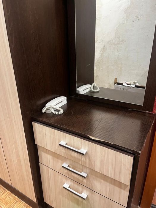 Продам прихожую  хорошую