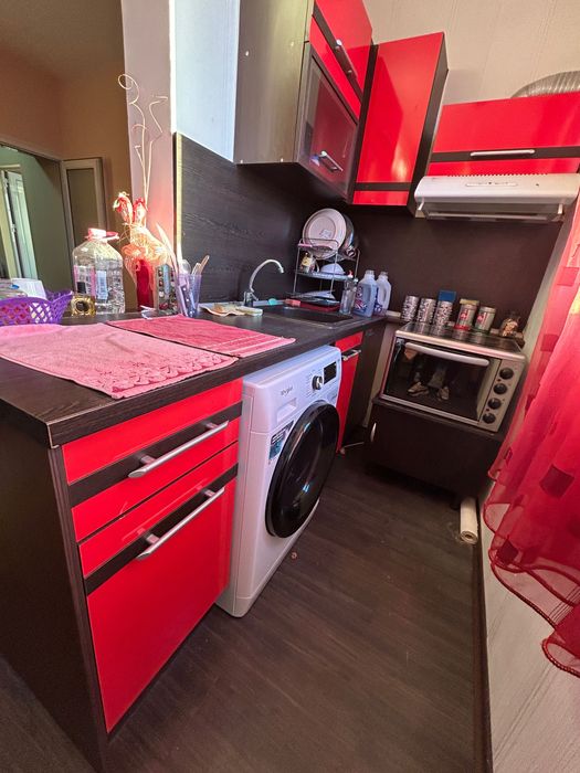 Обзаведеня южна гарсониера в Три чучура - Север