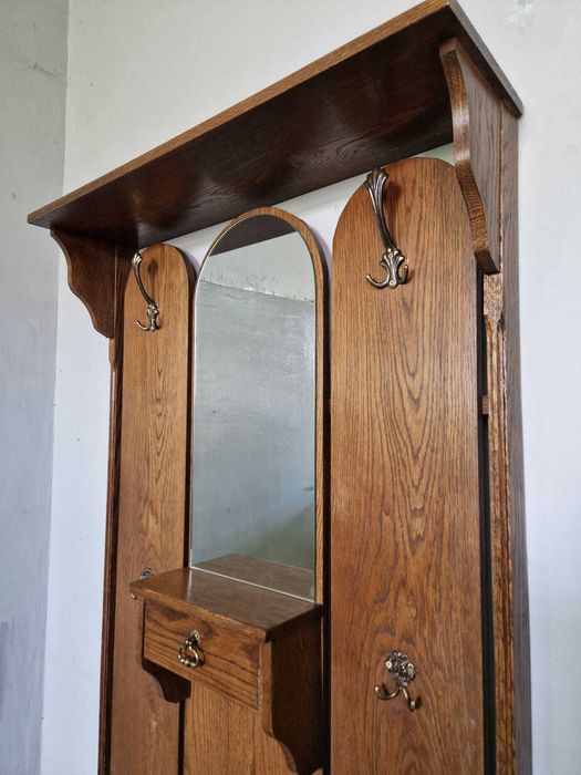 Винтидж дървено портманто с огледало и сандък