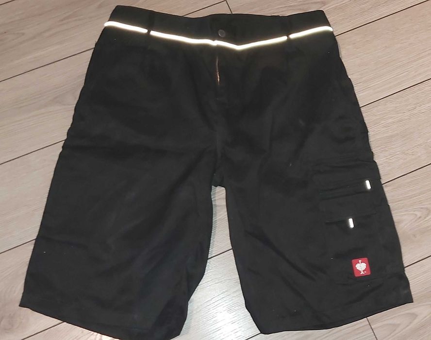 Pantalon scurt Strauss