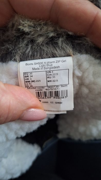 Vând cizme impermeabile pentru copiii