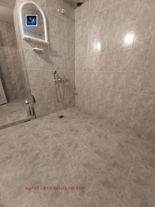 Продава се Къща в с. Обнова, Област Плевен - 90 кв.м за 556 €/кв.м - Снимка #9