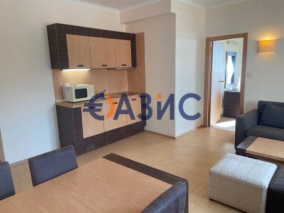 Продава се Двустаен апартамент в к.к. Слънчев бряг - 81 кв.м за 1642 €/кв.м - Снимка #4