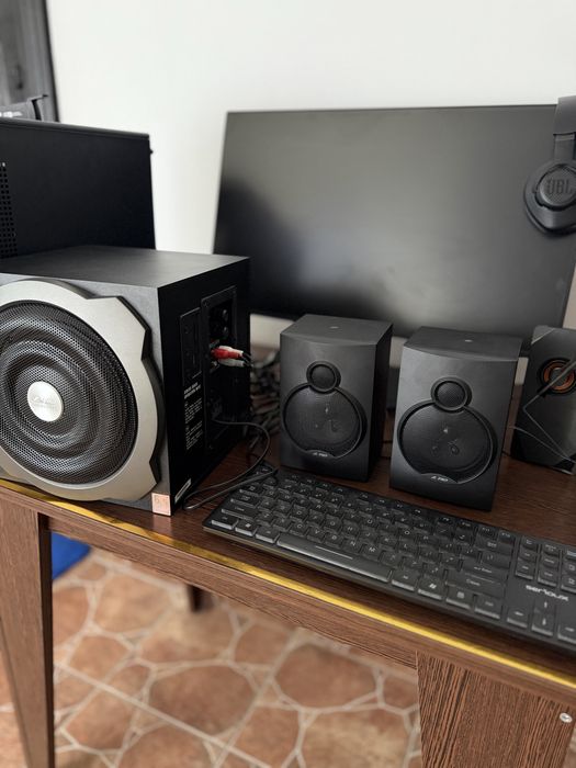 PC OptimX Gaming comple- Monitor + Sistem Audio + Periferice