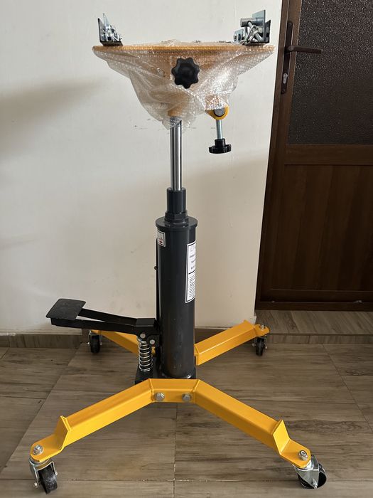 Домкрат трансмиссионный 2-х цилиндровый 0.6тон