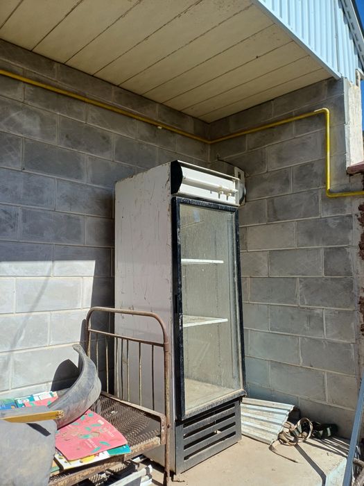 Халодилник жұмыс жасап тұр