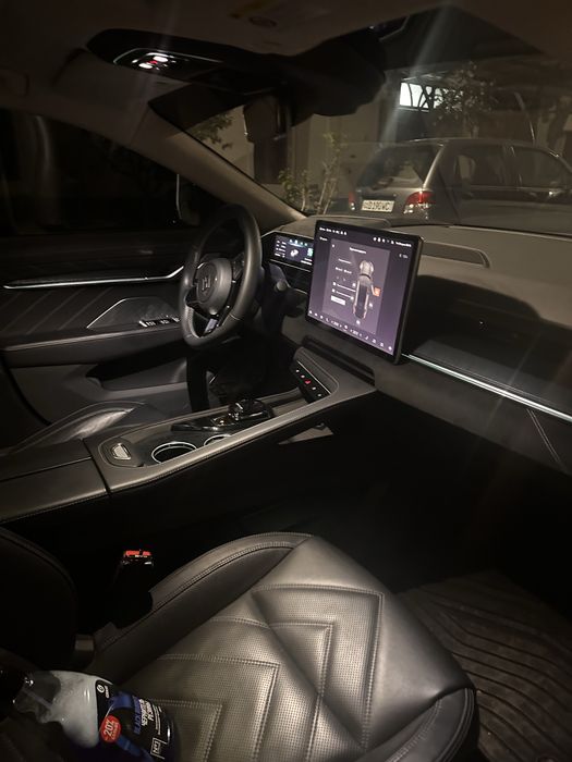 Zeekr 001 U Ze Sport 2023 du rest