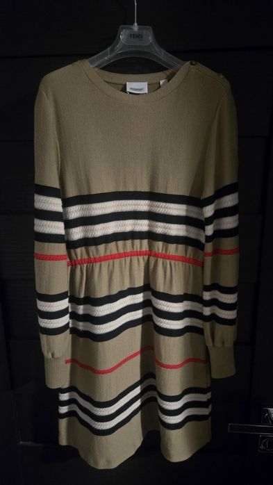 Оригинална рокля Burberry S