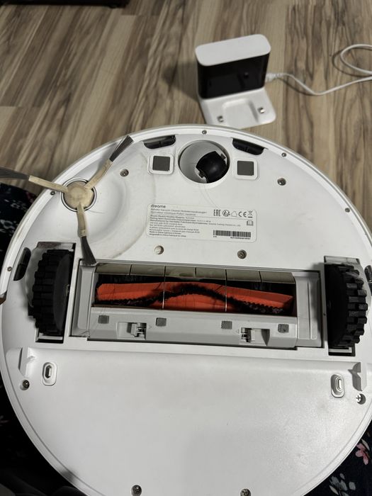 Робот пылесос от dream (Мусабек)