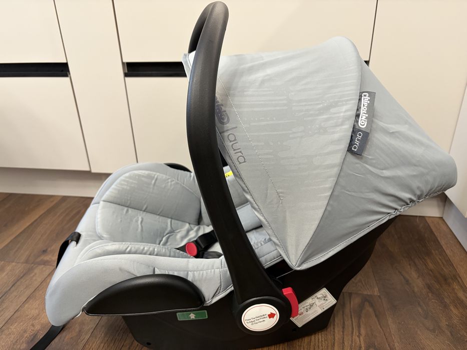 Стол/кошница за кола Chipolino AURA сиво