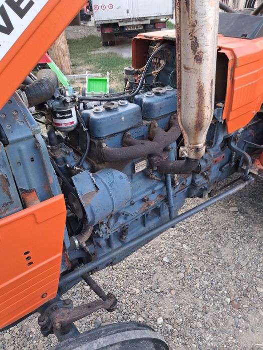 Tractor  utb viticol splar etc