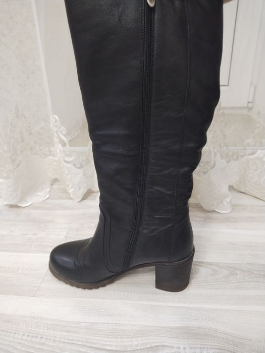 Продам зимние сапоги