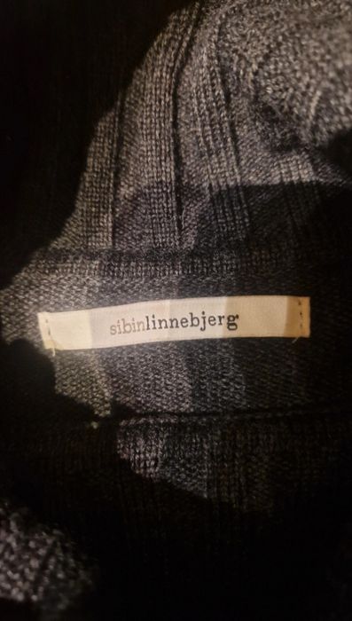 Poncho tricotat gros, 50% lână, SibinLinnebjerg