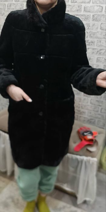 Продам мутоновую шубу