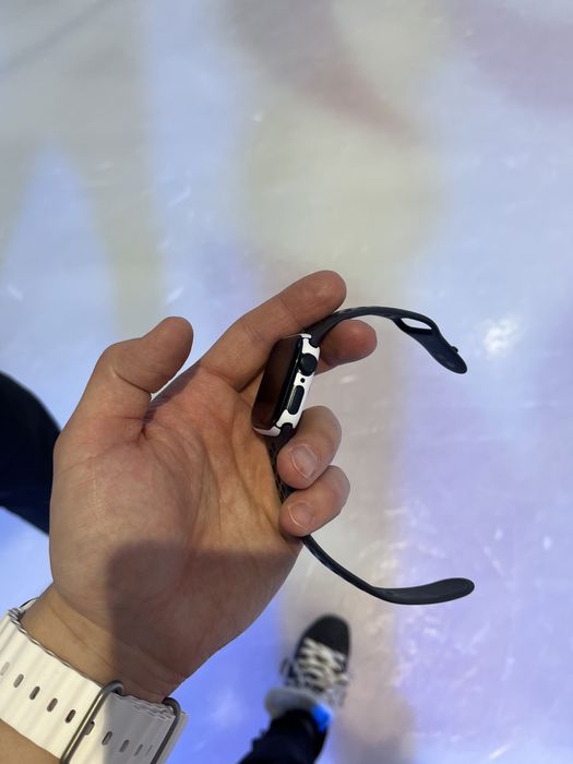 Продаю Apple Watch Nike 42 Mm