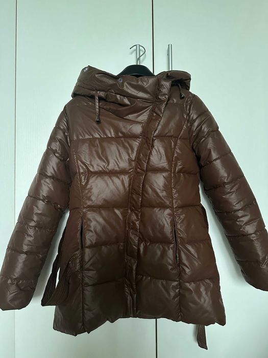 Дамско яке съсъ средна дължина, цвят шоколад, размер М