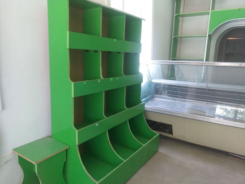 Magazin uchun maxsus mebel