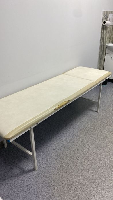 Кушетка медицинская