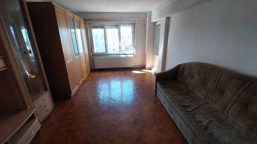 Vind Ap.4 camere 80mp central Marghita , Jud.Bihor