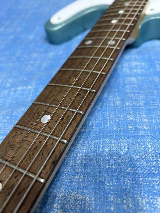 Электрогитара Jolana Iris