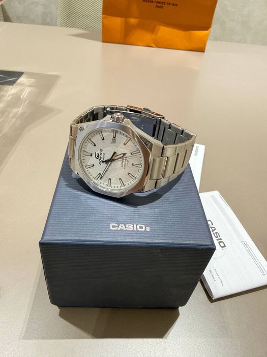 Casio Edifice S108D, оригинал, состряние идеал, почти новые