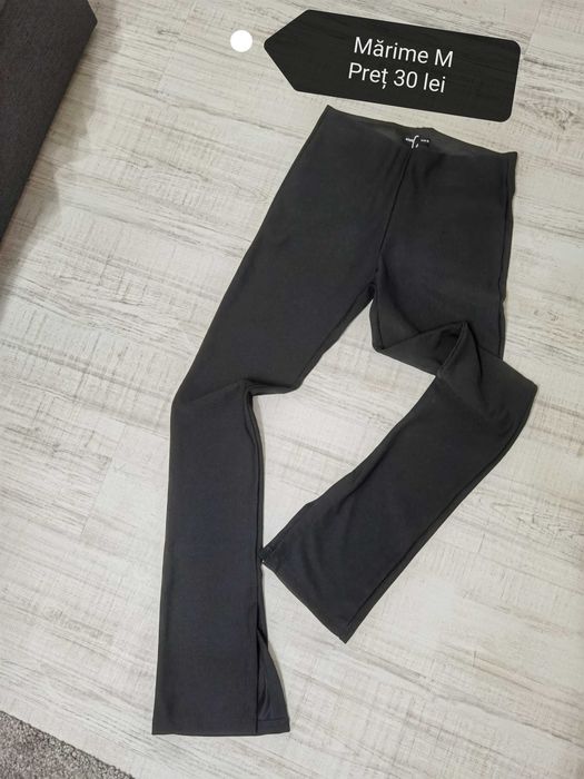 Pantaloni diferite modele