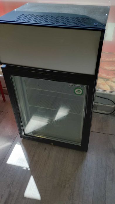 Оборудване и мебели за кафене, ресторант