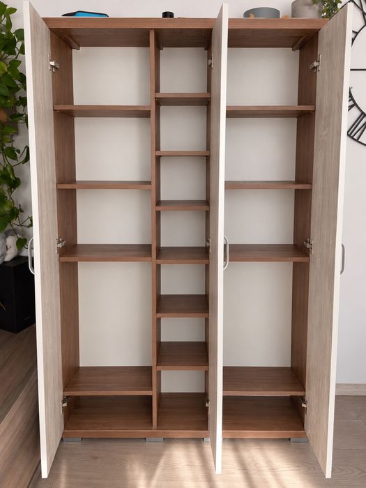 Dulap 3 usi facut pe comanda, stare foarte buna, 110 x 190 x 35 cm