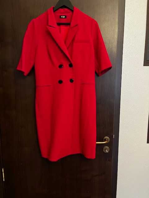 Цикламена рокля тип сако