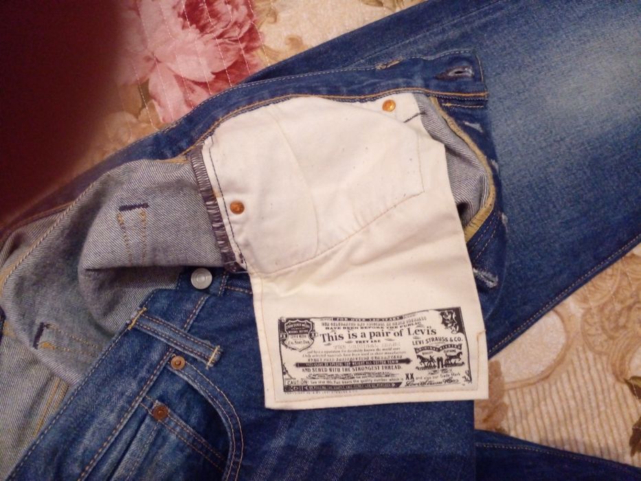 Продам новые джинсы