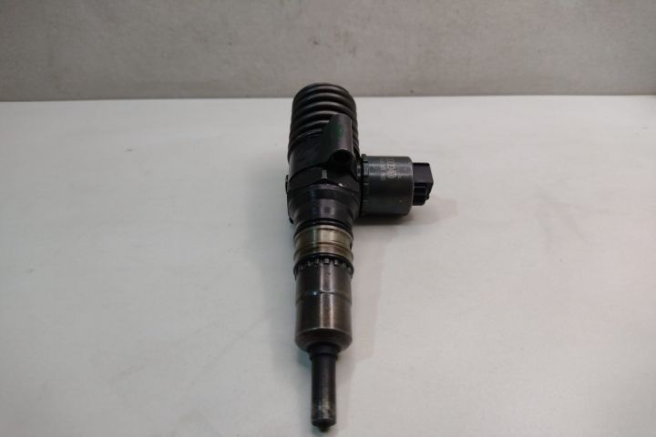 Injector  03G130073 / 03G130073GX Volkswagen VW Touran prima generati