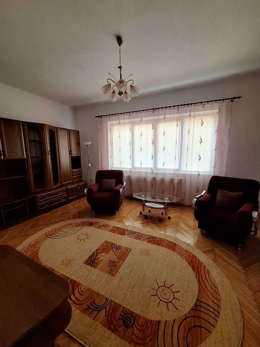 Casa de inchiriat