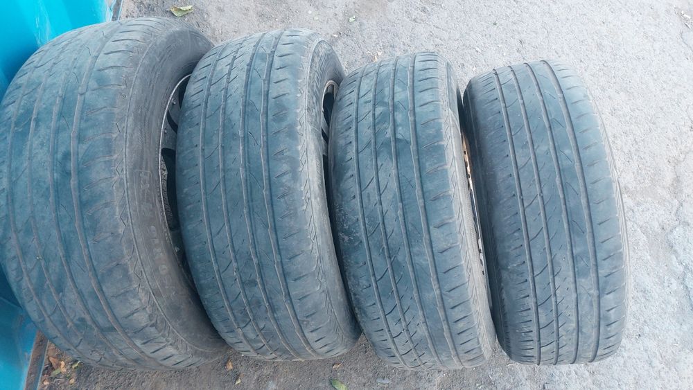 Продам шины с дисками мерс в сборе