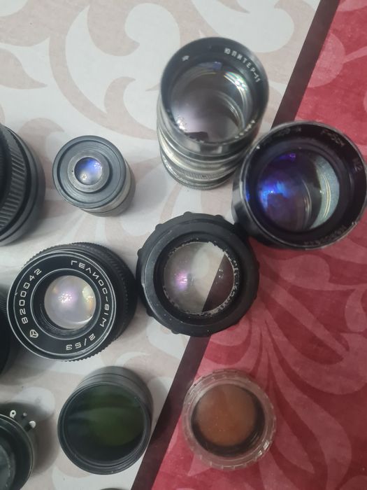 Продам объективы разный.